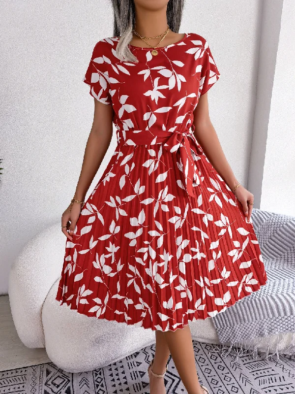 Romantic Princess Skirt Romantic Princess Skirt Printed Round Neck Short Sleeve Pleated Dress Romantic Princess Skirt Romantic Princess Skirt Printed Round Neck Short Sleeve Pleated Dress