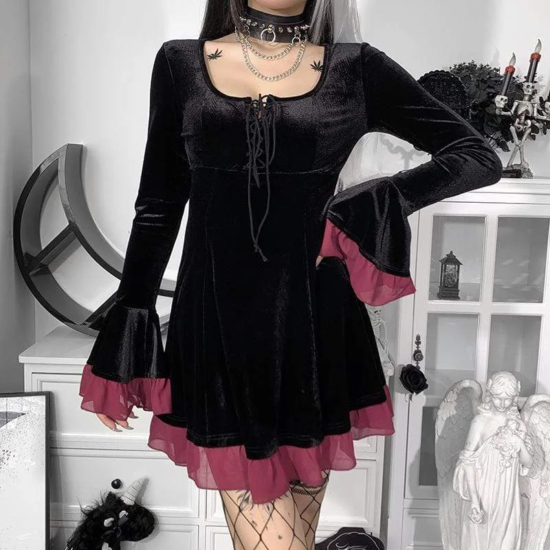 Elegant And Intellectual Style Elegant And Intellectual Style Women's Gothic Trumpet Sleeved Velet Dress Elegant And Intellectual Style Elegant And Intellectual Style Women's Gothic Trumpet Sleeved Velet Dress