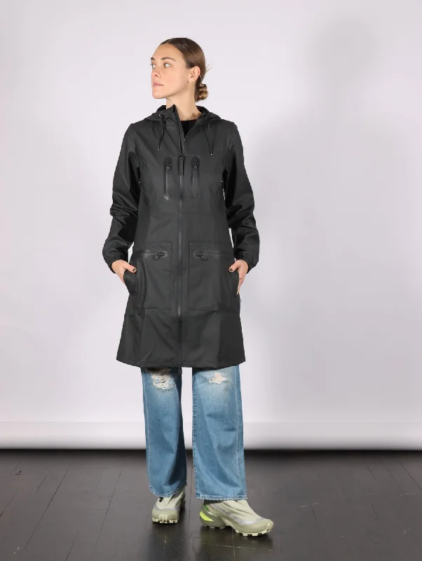 Romantic Fresh Style Romantic Fresh Style Cargo Curve W Jacket in Black by RAINS