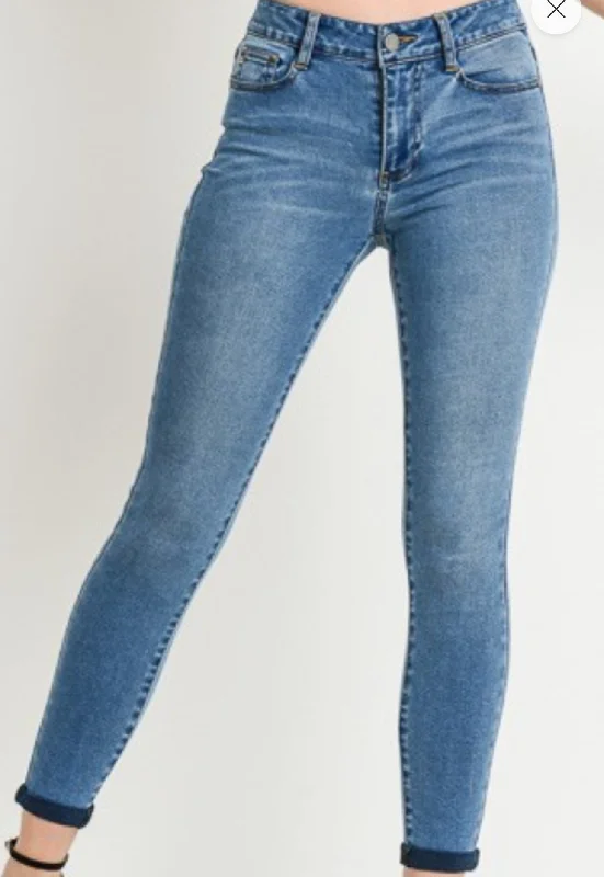 Romantic Skirt Style Romantic Skirt Style Jenny | Medium Blue Skinny Jeans