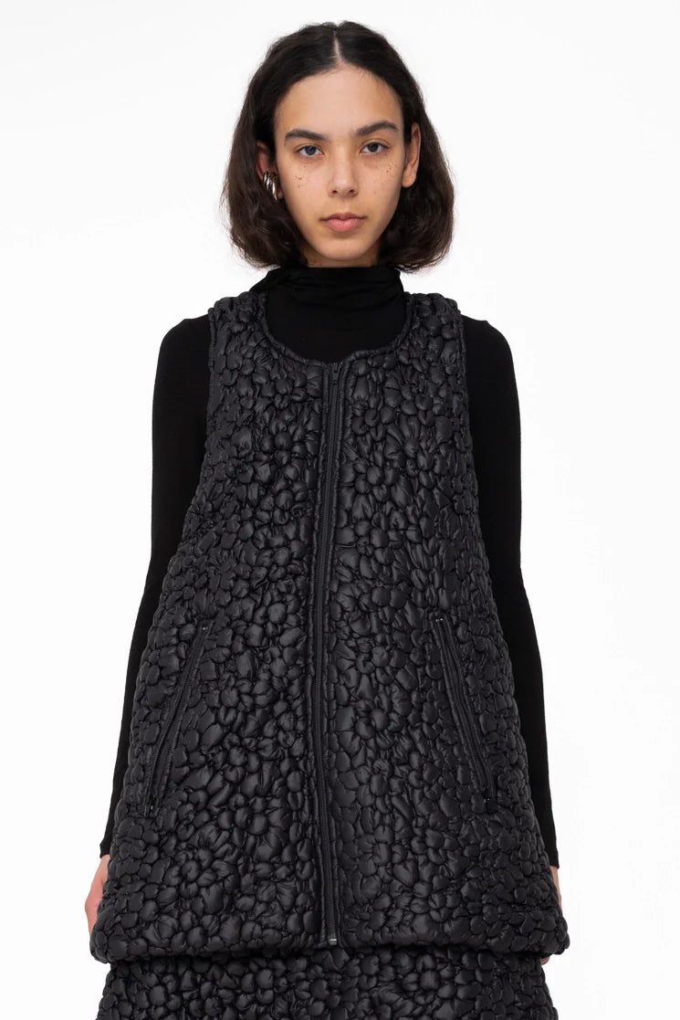 Simple Fashion Style Simple Fashion Style Quilted Zip Up Vest in Black by Melitta Baumeister Simple Fashion Style Simple Fashion Style Quilted Zip Up Vest in Black by Melitta Baumeister