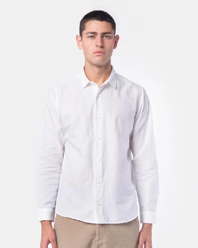 Simple And Generous Style Simple And Generous Style Summer Spread Collar Shirt in White Simple And Generous Style Simple And Generous Style Summer Spread Collar Shirt in White