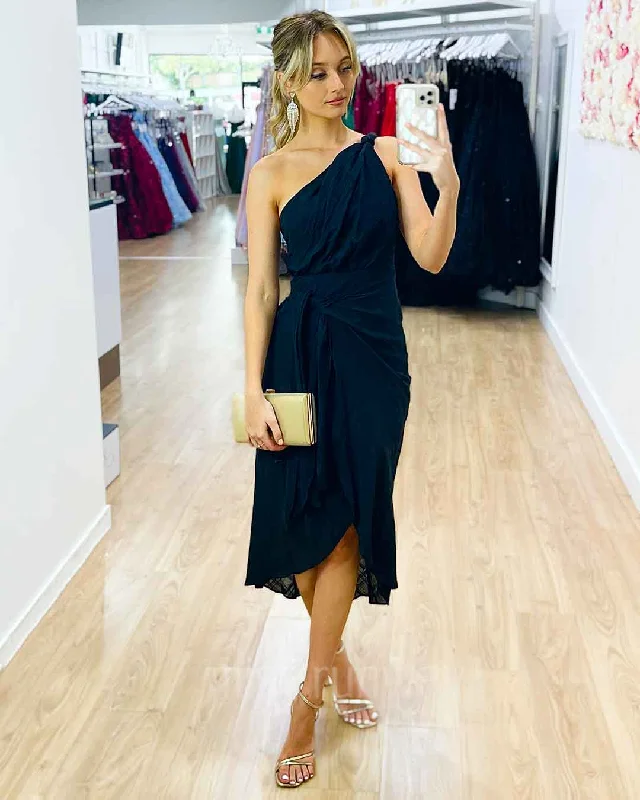 Casual Relaxed Chic Casual Relaxed Chic Olivia One Shoulder Midi Dress - Black