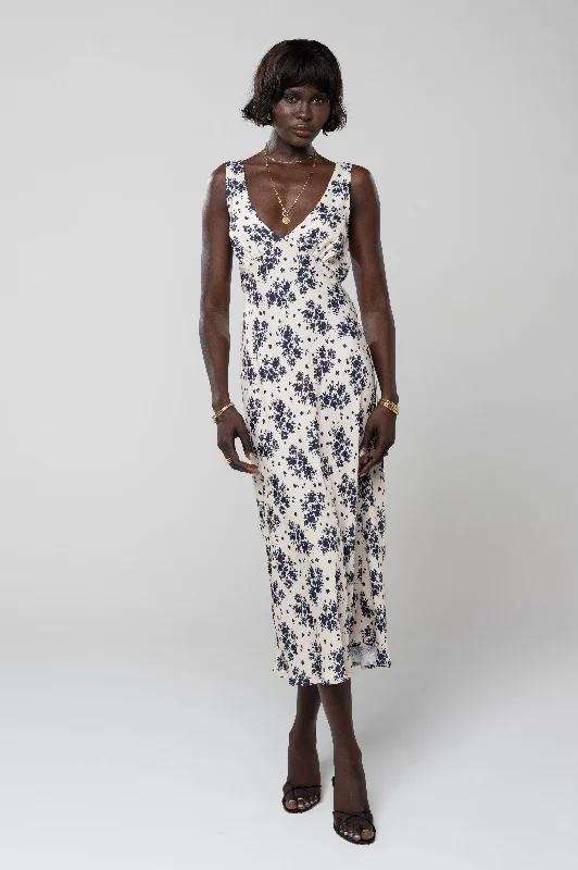 Casual Relaxed Chic Casual Relaxed Chic Charlie Dress in Antoinette