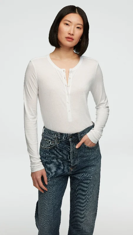 Casual Denim Style Casual Denim Style Henley Tee in Viscose Jersey | White