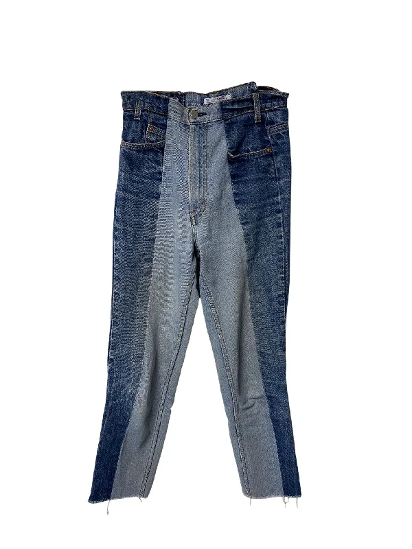Personalized Heterogeneous Splicing Personalized Heterogeneous Splicing E.L.V. Contrast Straight Leg Jeans in Blue Denim Personalized Heterogeneous Splicing Personalized Heterogeneous Splicing E.L.V. Contrast Straight Leg Jeans in Blue Denim