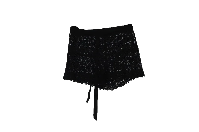 Simple Fashion Style Simple Fashion Style Miguelina Crochet Lace Shorts in Black Cotton Simple Fashion Style Simple Fashion Style Miguelina Crochet Lace Shorts in Black Cotton