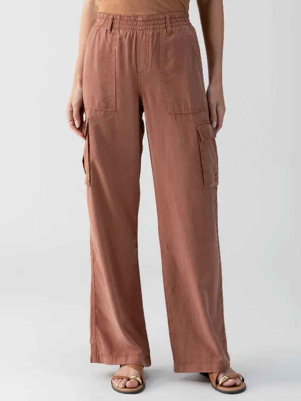 Romantic Pastoral Style Romantic Pastoral Style Relaxed Reissue Cargo Standard Rise Pant Washed Clay Romantic Pastoral Style Romantic Pastoral Style Relaxed Reissue Cargo Standard Rise Pant Washed Clay