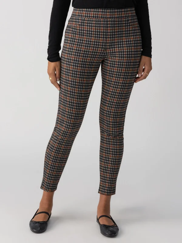 Elegant And Unique Charm Elegant And Unique Charm Runway Semi-High Rise Legging Arrow Plaid Elegant And Unique Charm Elegant And Unique Charm Runway Semi-High Rise Legging Arrow Plaid
