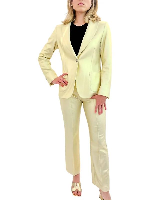 Elegant Feminine Style Elegant Feminine Style Showstopper Trouser In Gold
