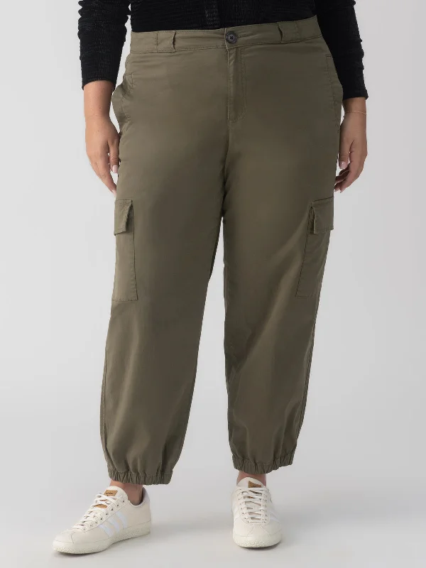 Personalized Contrast Design Personalized Contrast Design Take Over Jogger Mid-Rise Pant Kalamata Inclusive Collection Personalized Contrast Design Personalized Contrast Design Take Over Jogger Mid-Rise Pant Kalamata Inclusive Collection