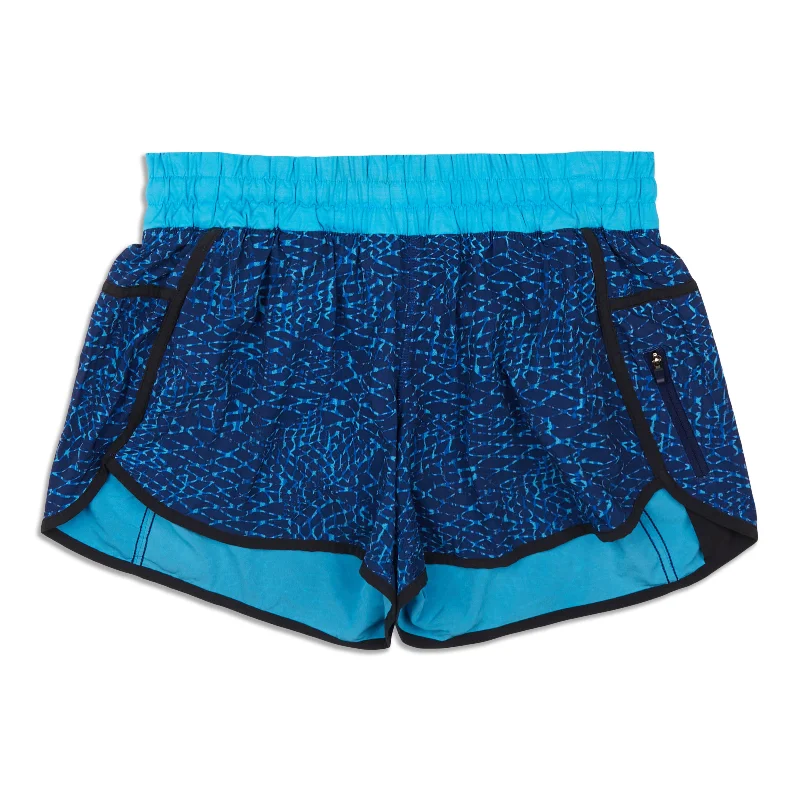Casual Version Casual Version Tracker Short - Resale
