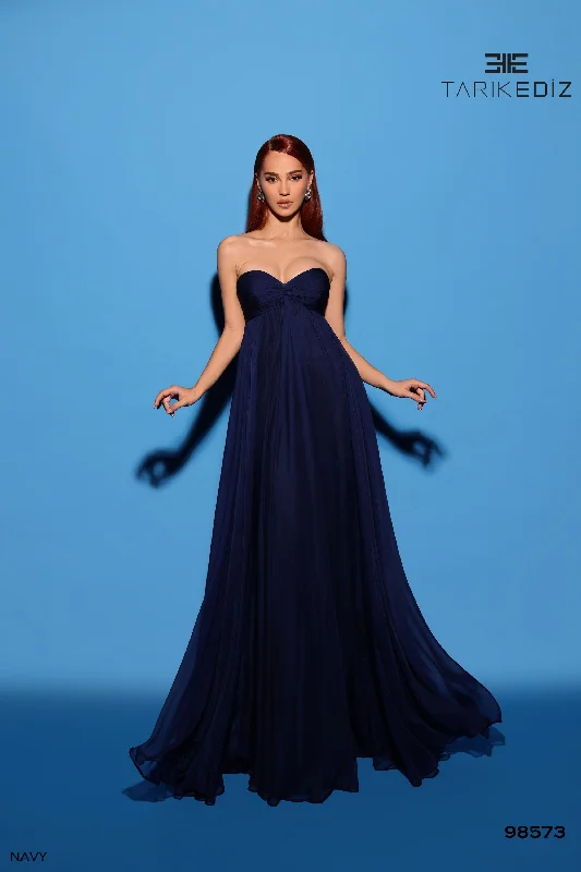 Casual Classic Design Casual Classic Design TARIK EIDZ 98573 Dress
